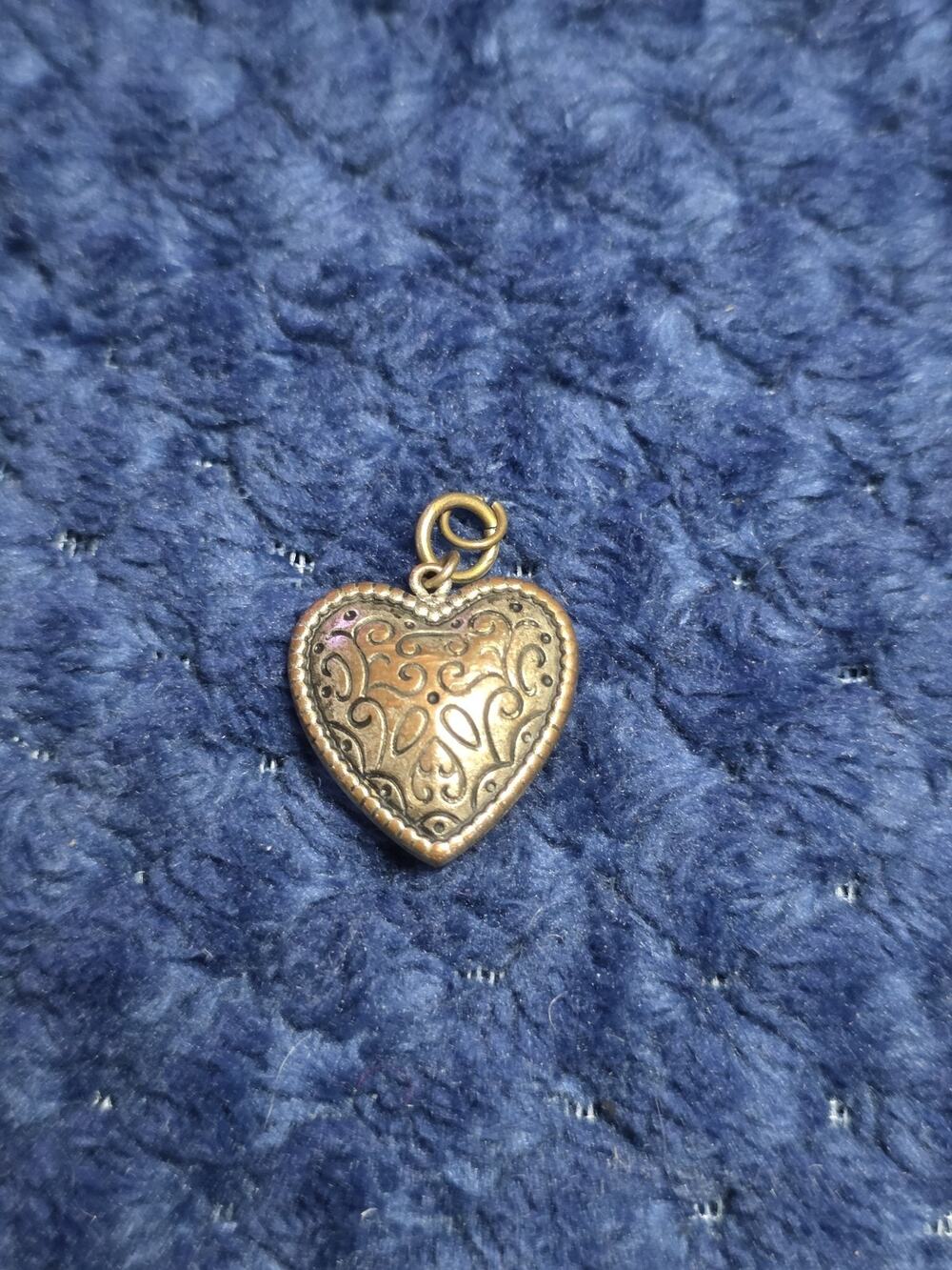 Vtg Victorian Style Textured Filigree Heart Pendant Antique Gold Tone...